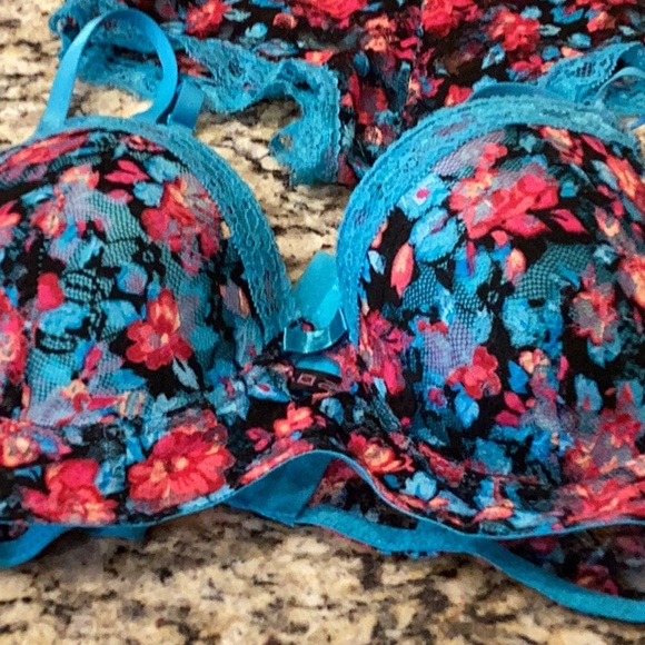 Black fuchsia set 34c and under wear sz small ❤️ - Picture 3 of 6